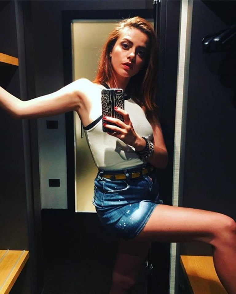 Annalisa scarrone
 #96295453