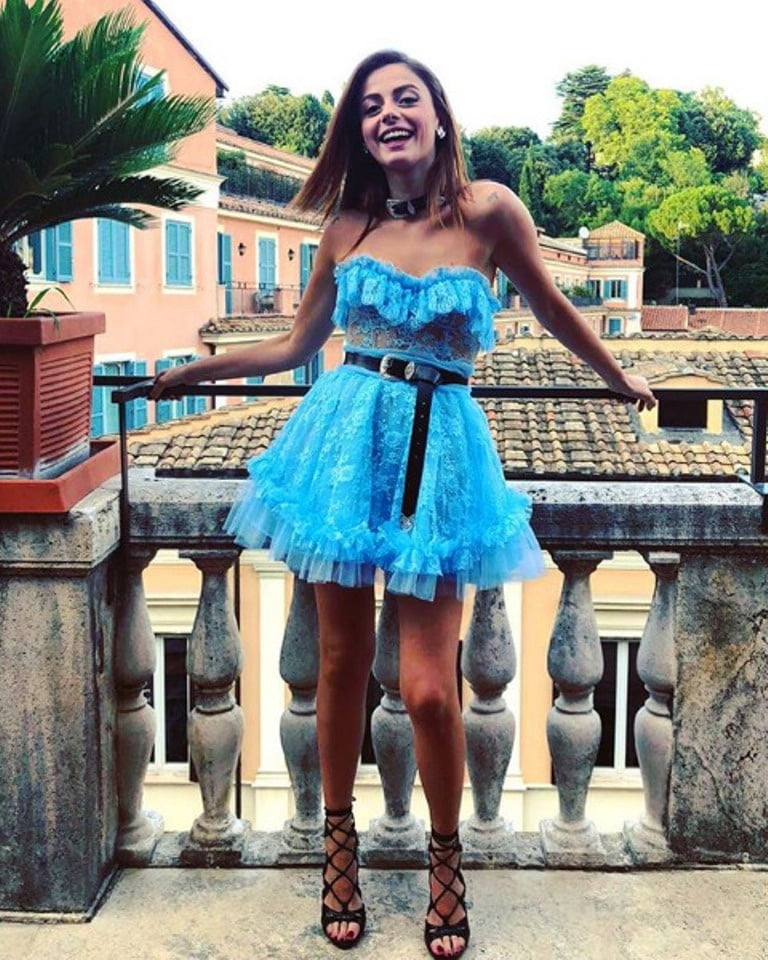 Annalisa scarrone
 #96295457