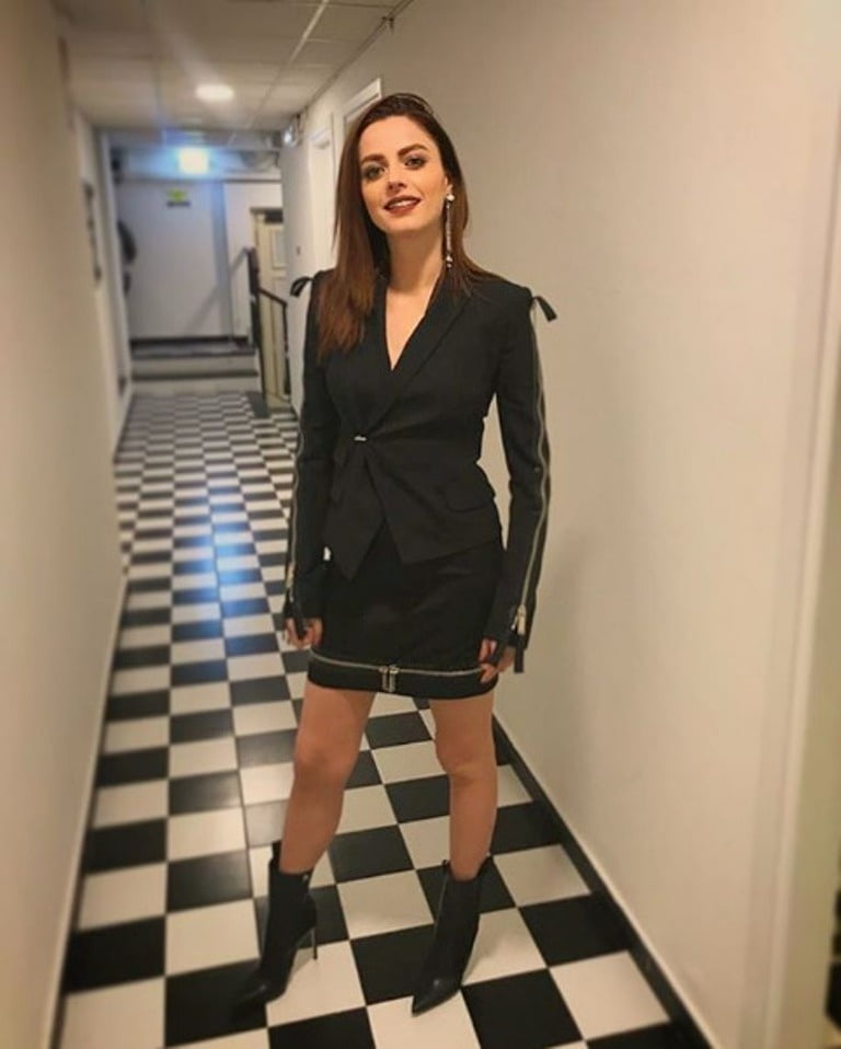 Annalisa scarrone
 #96295515