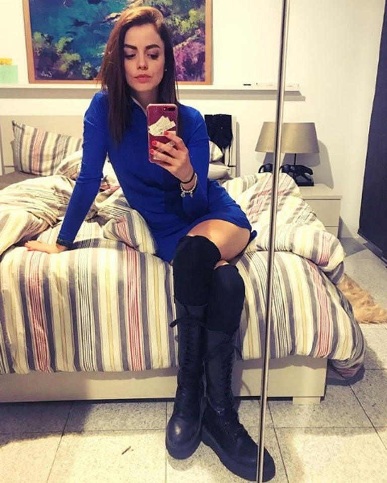 Annalisa scarrone
 #96295547