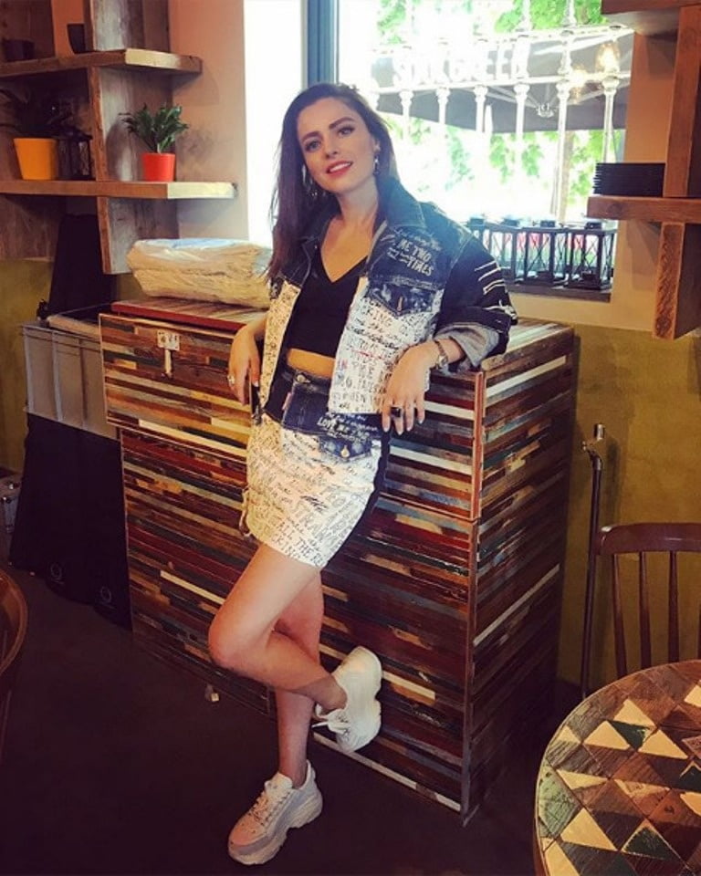 Annalisa scarrone
 #96295608