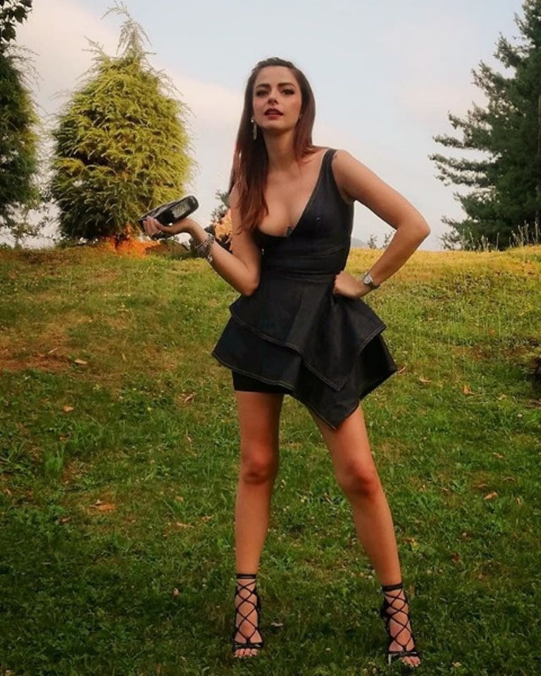 Annalisa scarrone
 #96295610