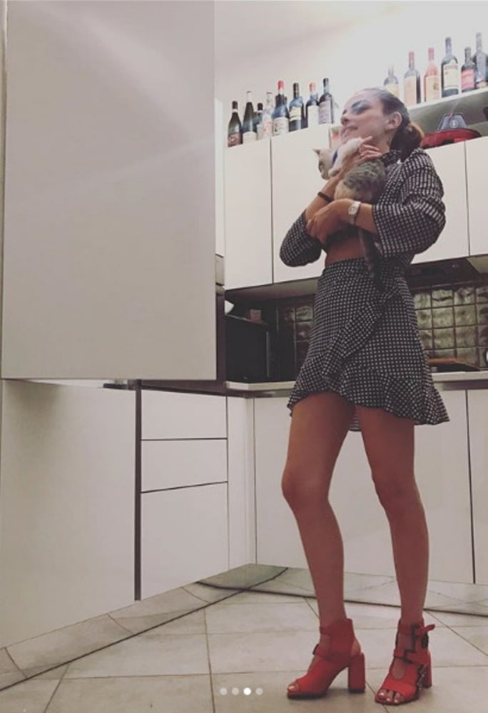 Annalisa scarrone
 #96295635