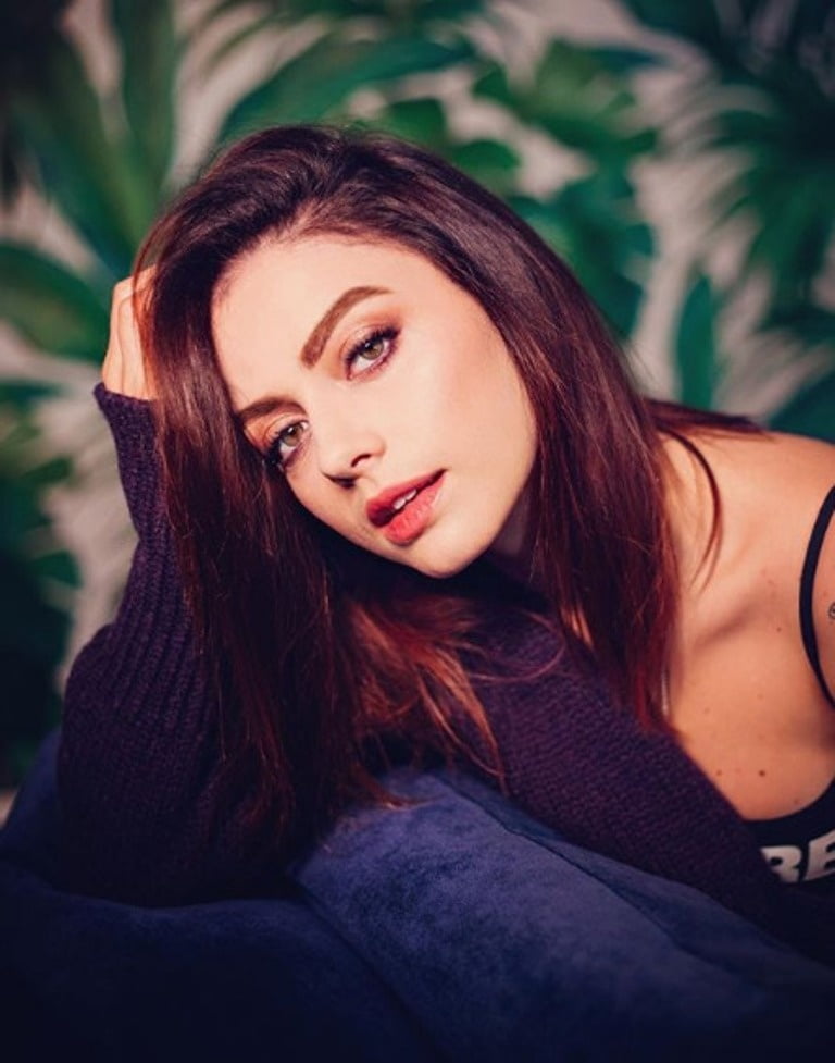 Annalisa scarrone
 #96295671