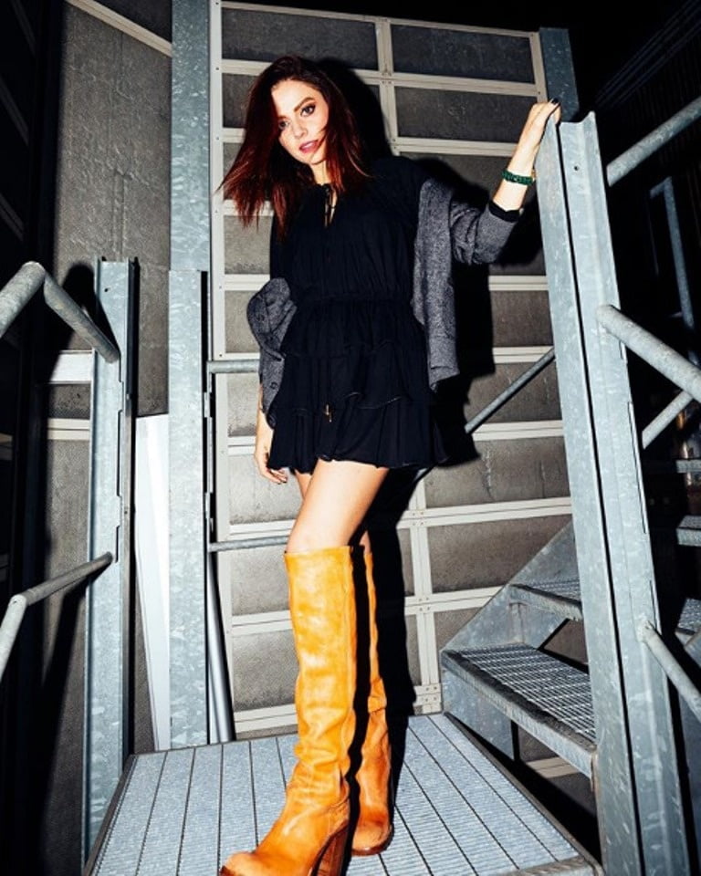 Annalisa scarrone
 #96295690