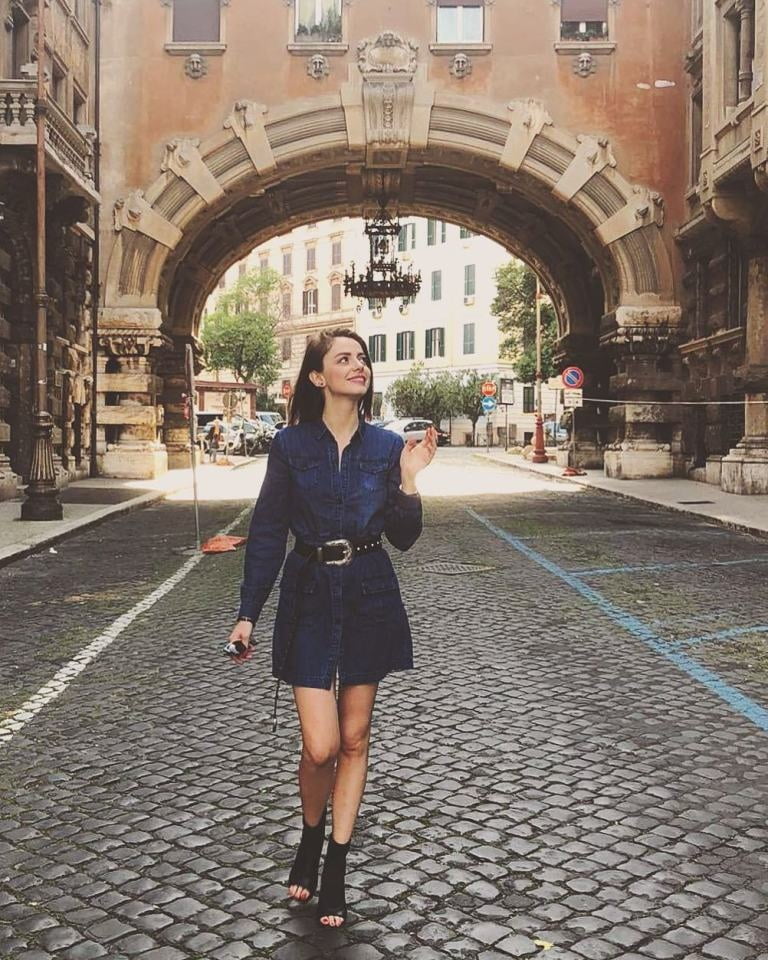 Annalisa scarrone
 #96295731