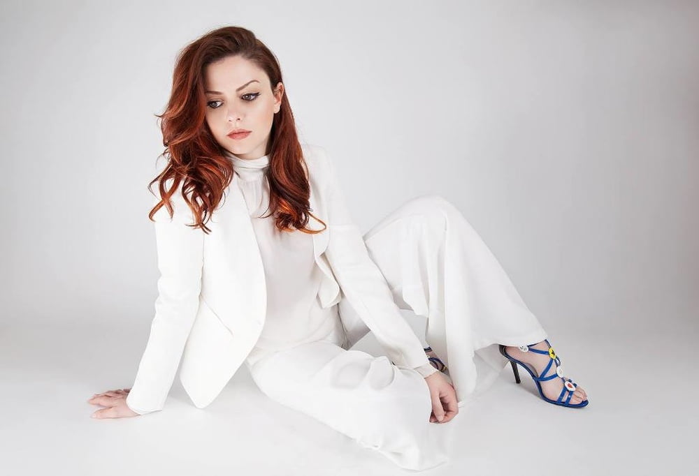 Annalisa scarrone
 #96295761