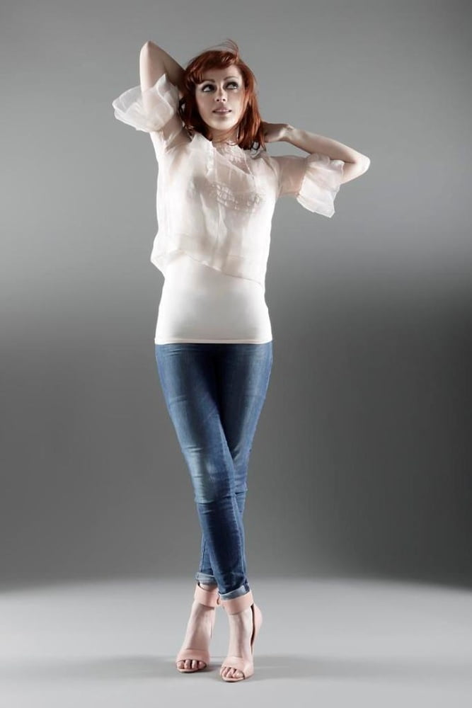 Annalisa scarrone
 #96295779