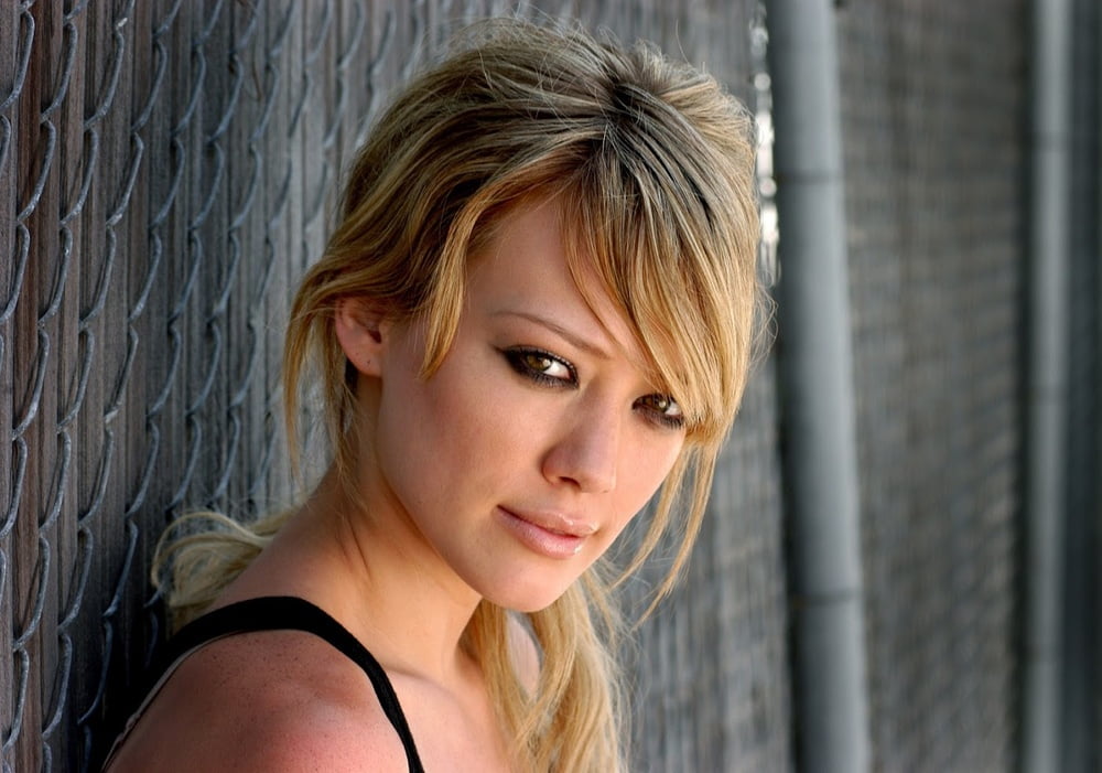 Hilary duff
 #80566261