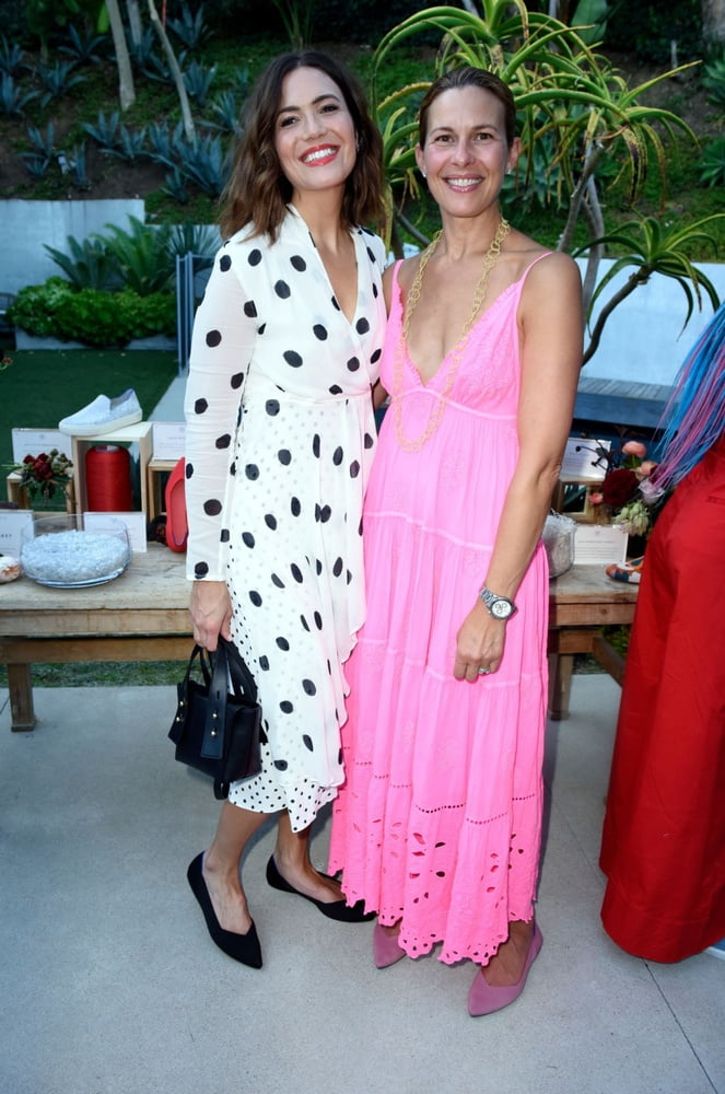 Mandy moore - rothy's conscious cocktails (20 agosto 2019)
 #87940073