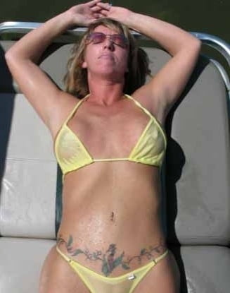 タトゥーのある女性1
 #91740017