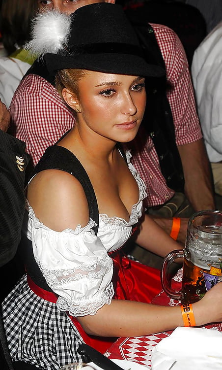 Dirndl #82095187