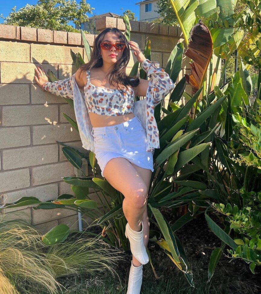 Isabella Gomez nude #108764952