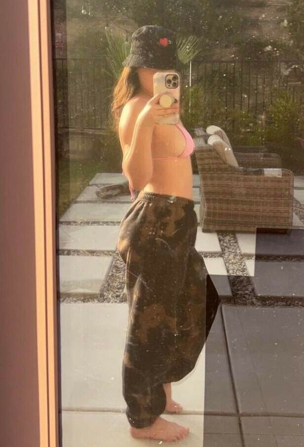 Isabella Gomez nude #108764959