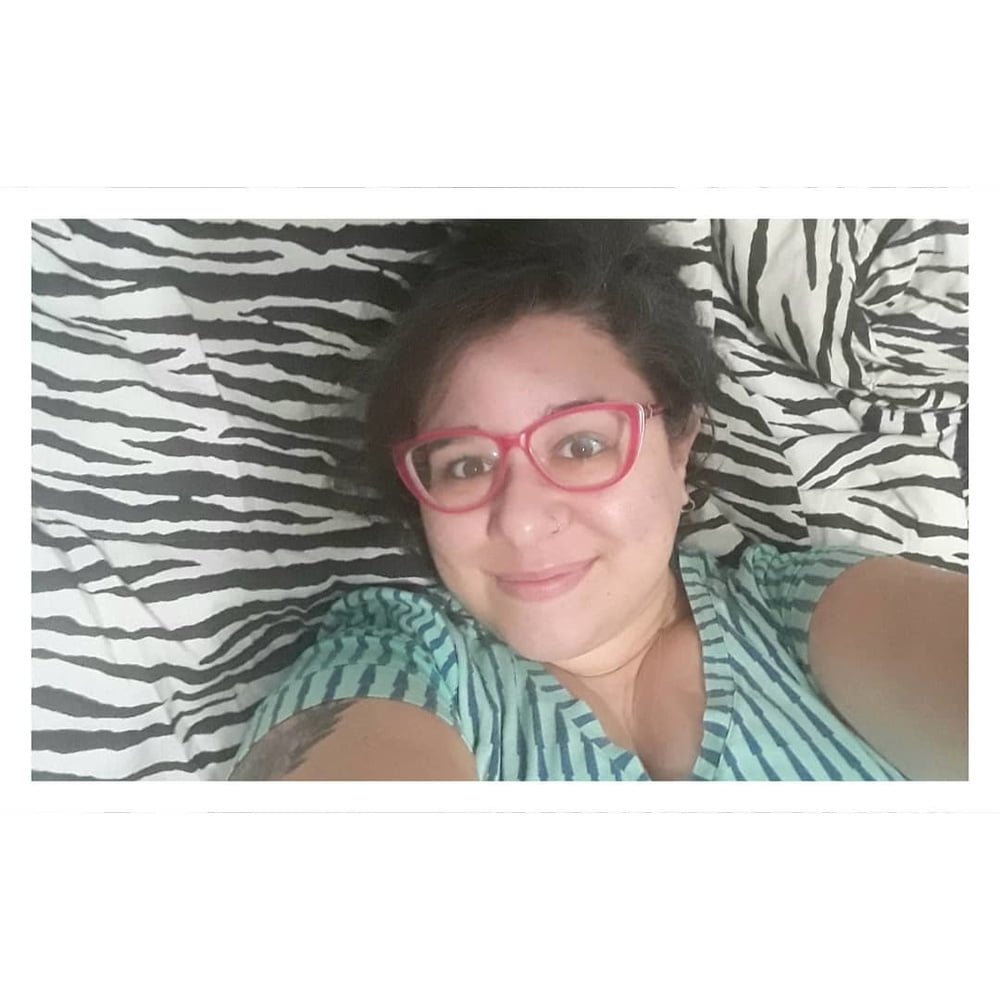 Gostosa (cum on glasses) #98052617