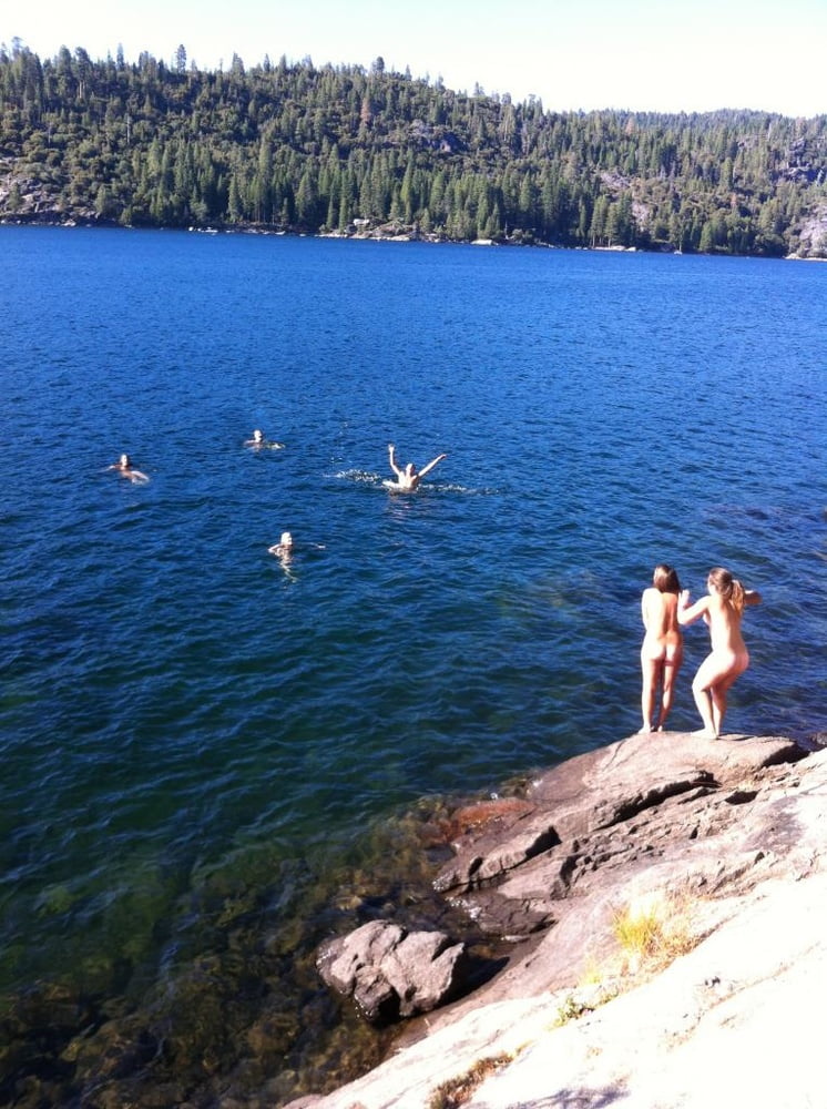 Campamento de chicas osky
 #90635985