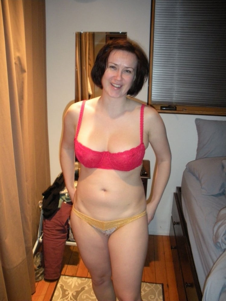 busty melissa top huge #91831842
