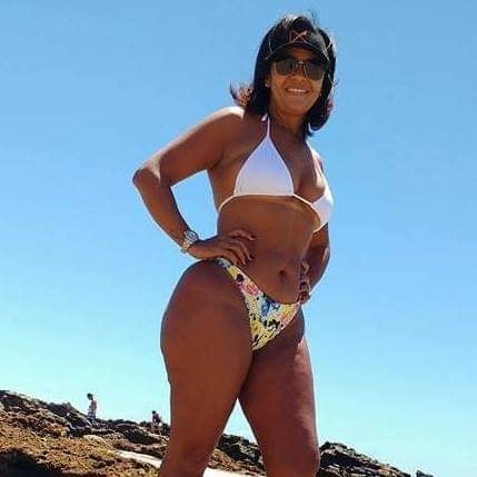 Amiga de mi esposa
 #95539529