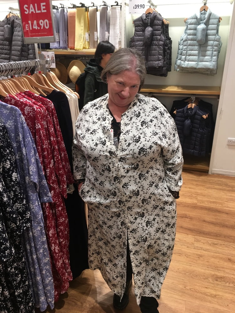 新しいランジェリー
 #102322555