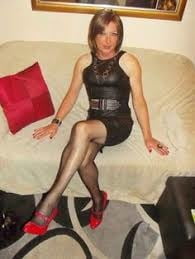 Milfs en minifaldas y tacones
 #82110721