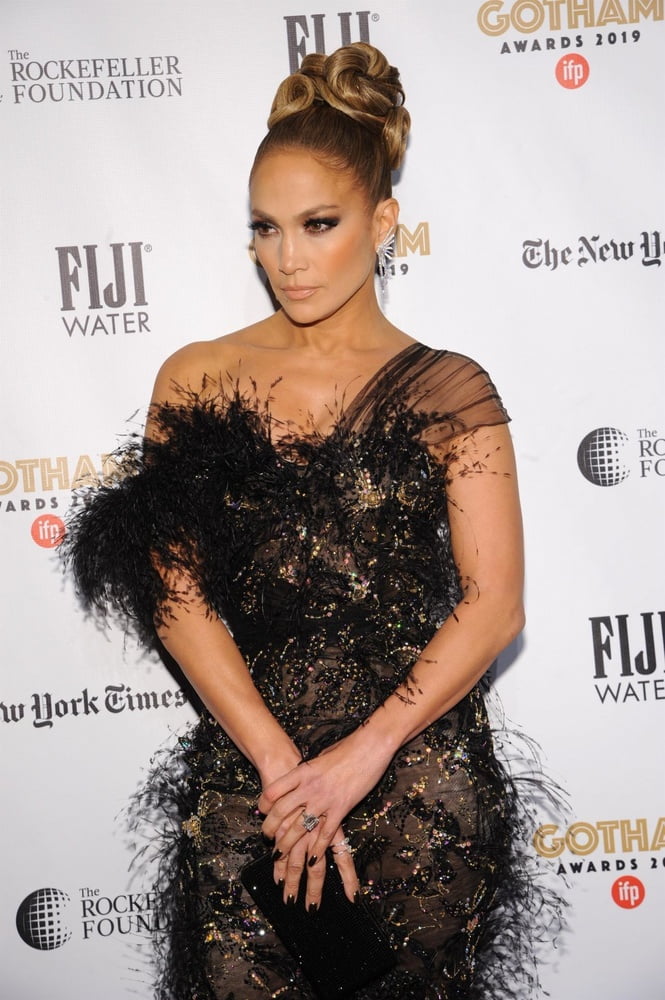 Jennifer Lopez Red-Capet #106247189