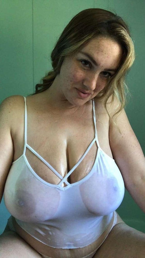 Thick Curvy MILF With A Huge Ass And Tits Like A Dairy Cow #98499115