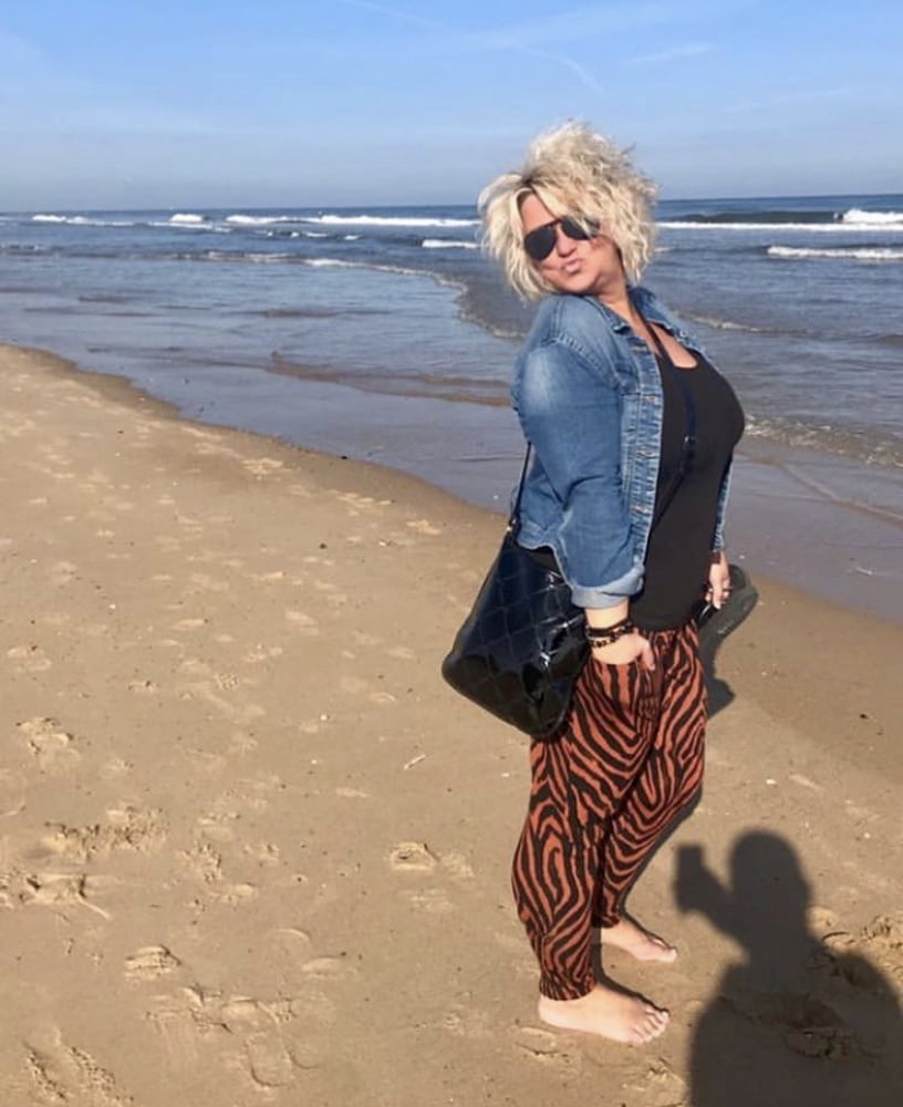 ベルギーからの熱いブロンドの成熟したnathalie 45+。
 #98447413