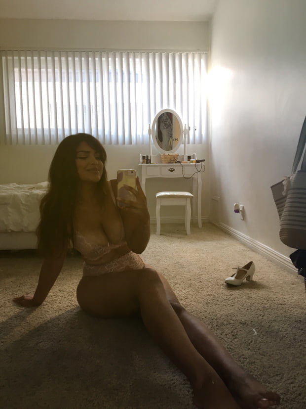 エミラ・コワルスカ
 #90106359