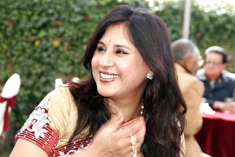 Sexy Bangladeshi Hindu MILF - Saima Das #105574172