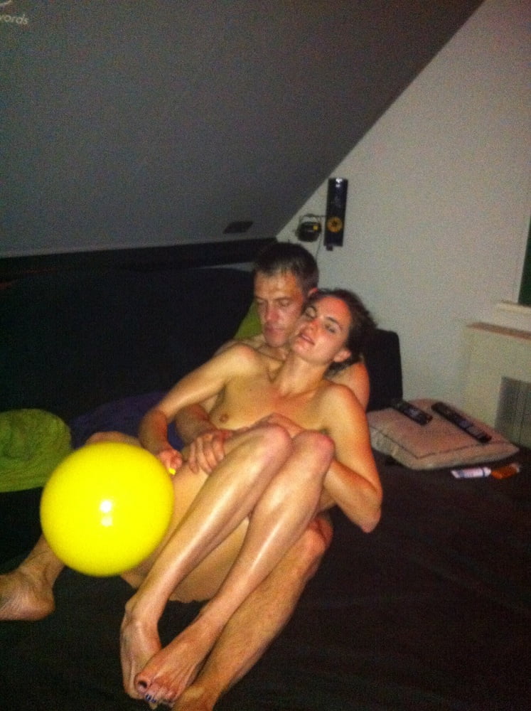 Couples néerlandais s'amusant
 #96532234