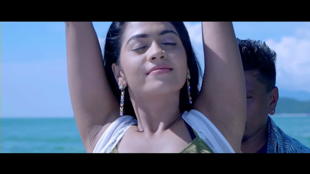 sl actress hot saree and armpit #90549589