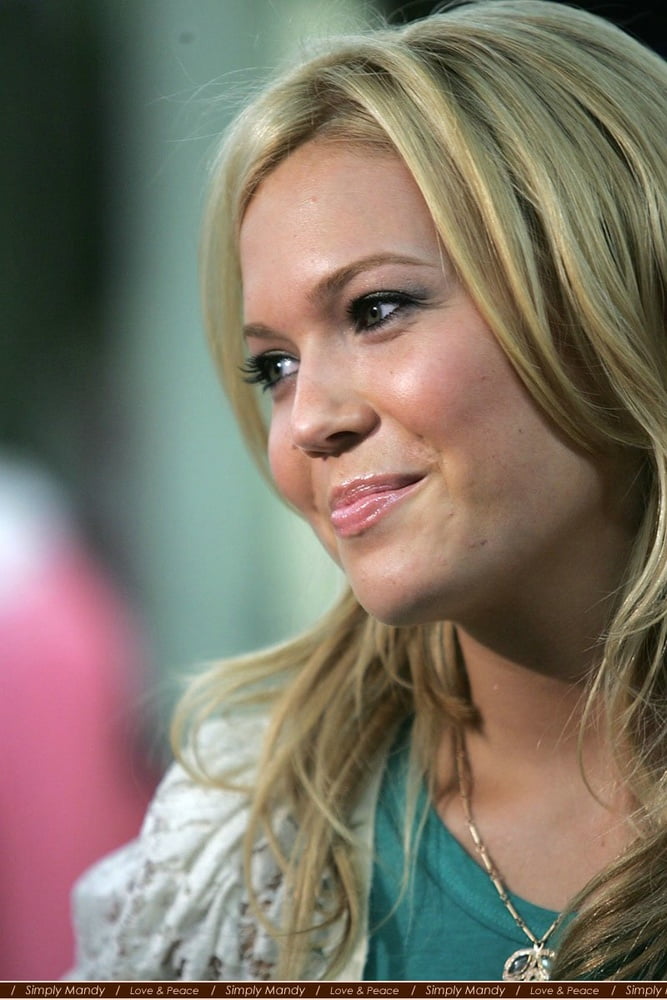Mandy Moore - Mblem Fall 2005 Launch (25 August 2005) #82186218