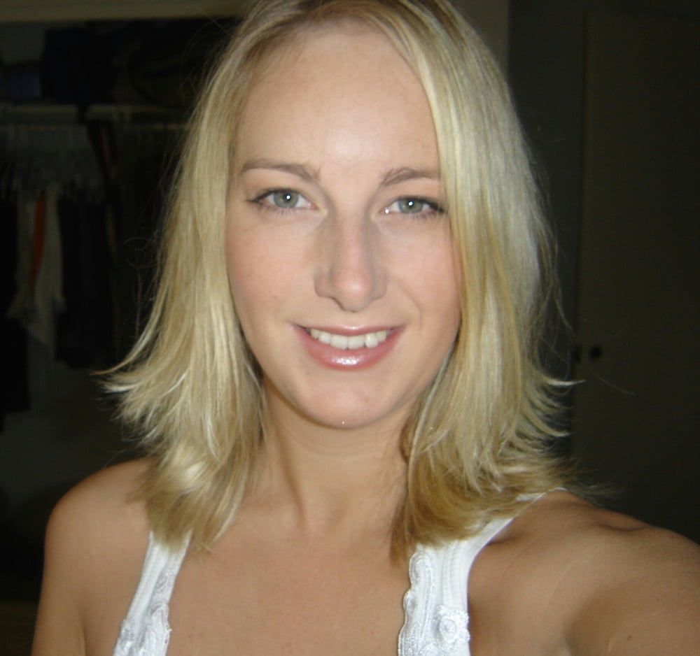 Sexy Amateur blonde Milf Frau Amber zu genießen und repost
 #95416657