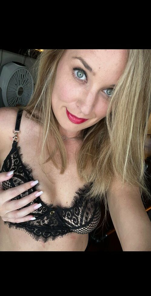 Lyric_in_my_head desnuda #108130387