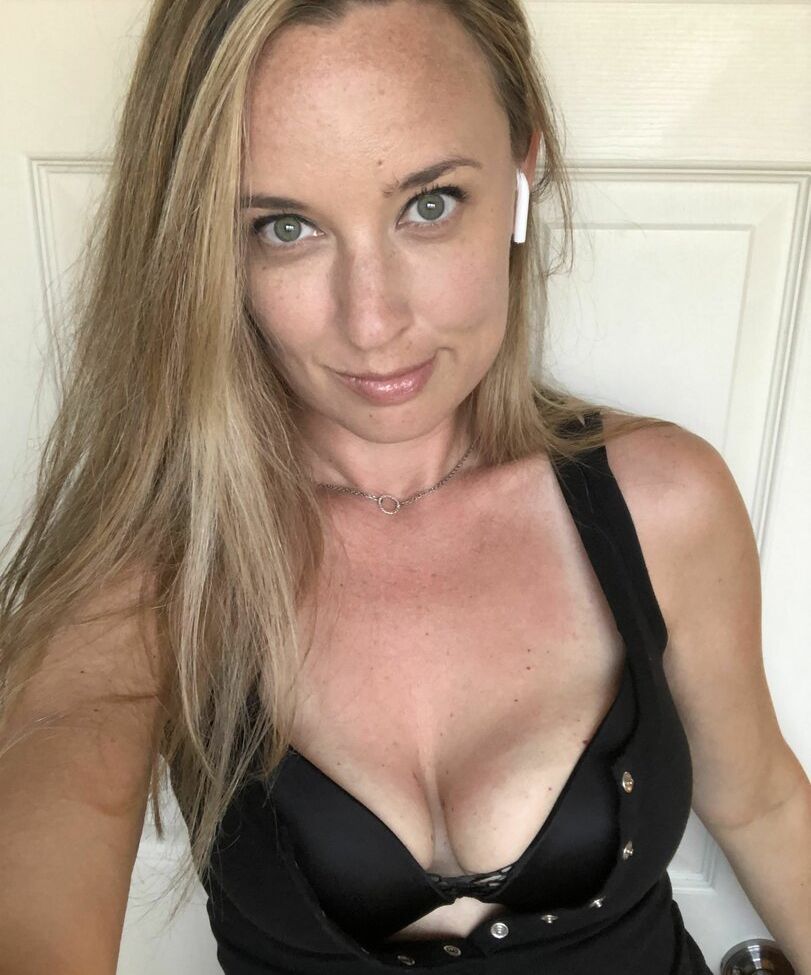 Lyric_in_my_head desnuda #108130452