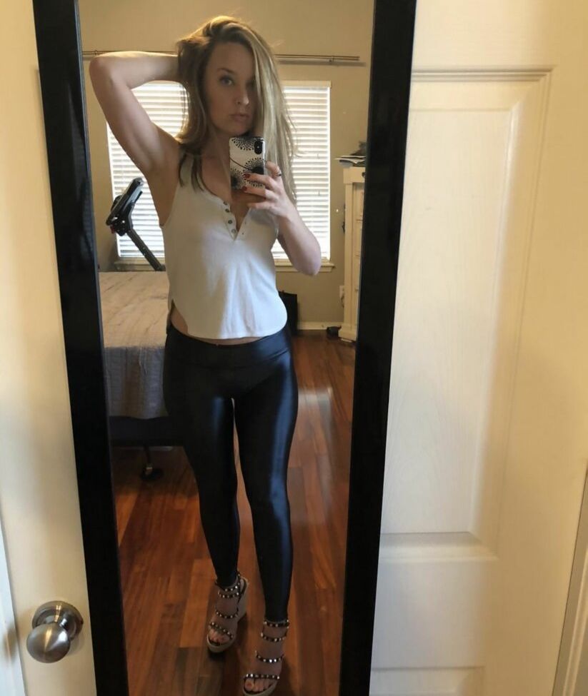 Lyric_in_my_head desnuda #108130481