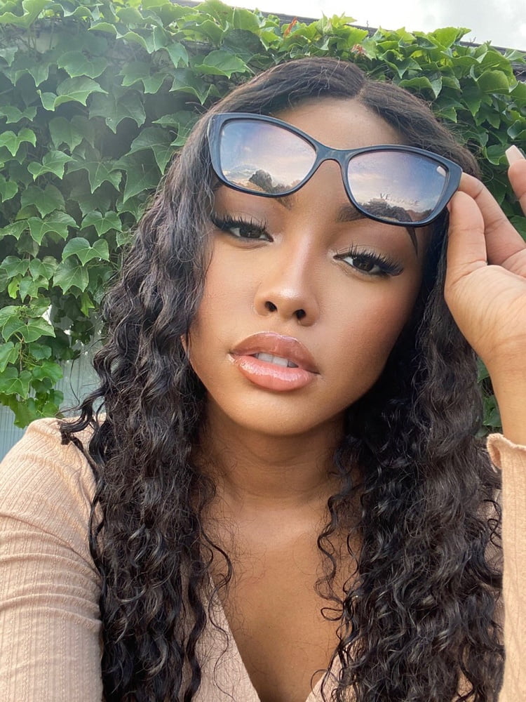 Beso beso
 #91365569