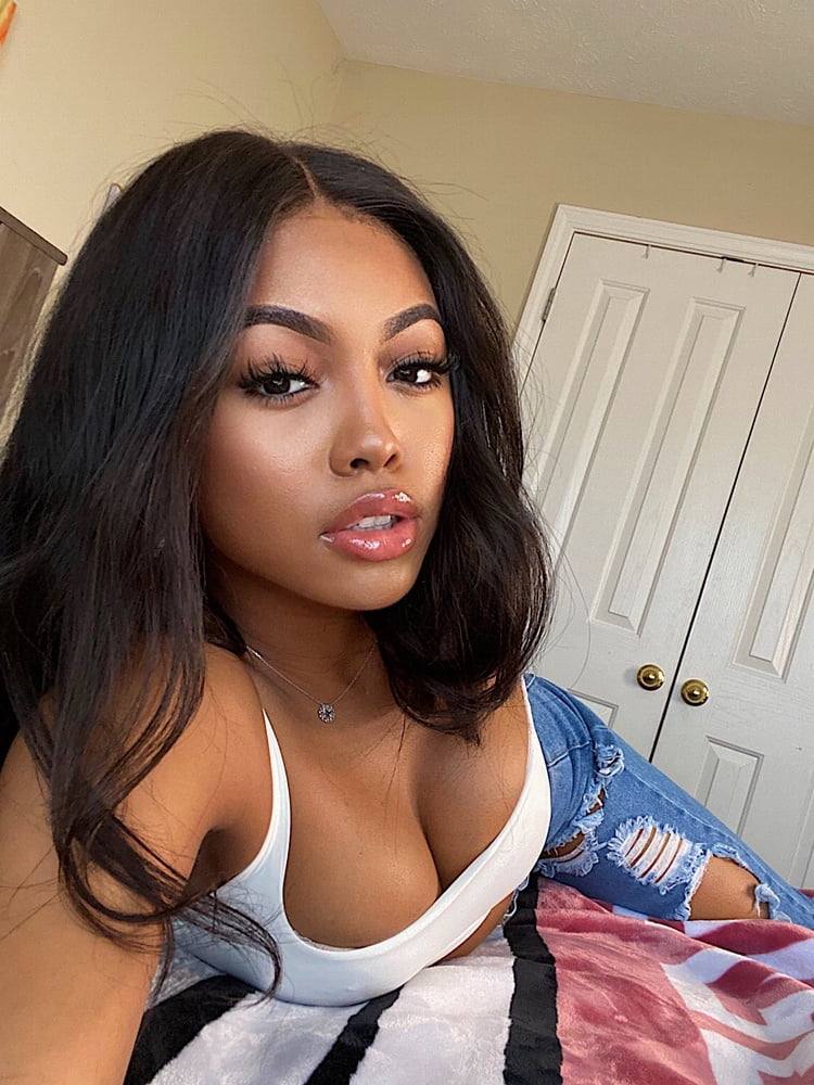 Beso beso
 #91365606