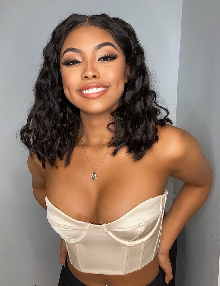 Beso beso
 #91365623