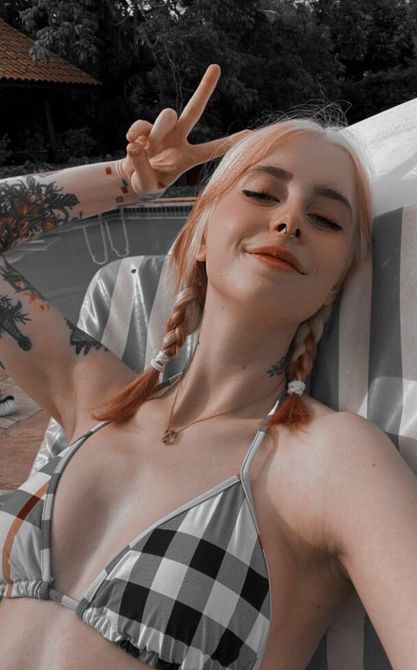 Gabi Cattuzzo desnuda #108472208