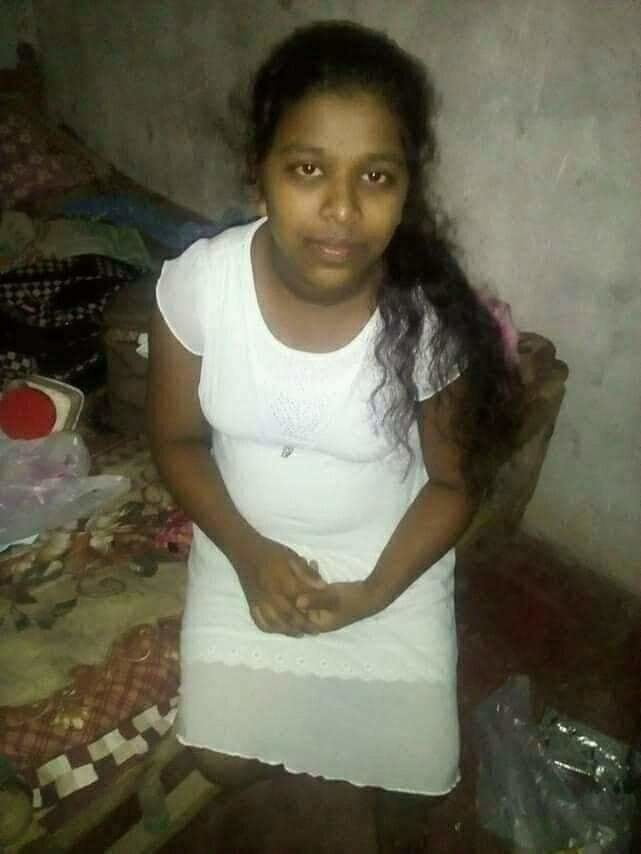 Bajo la falda
 #92541492