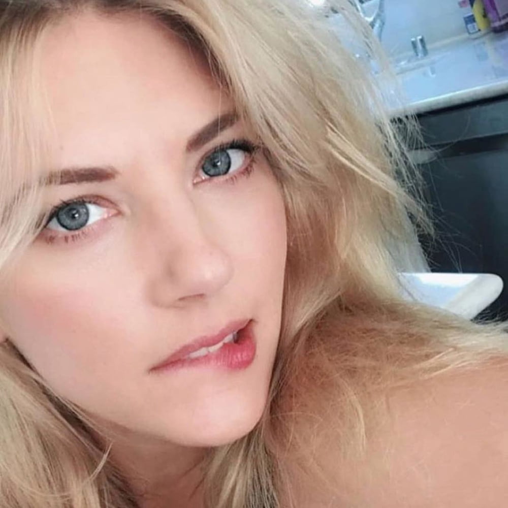 KATHERYN WINNICK #96566756