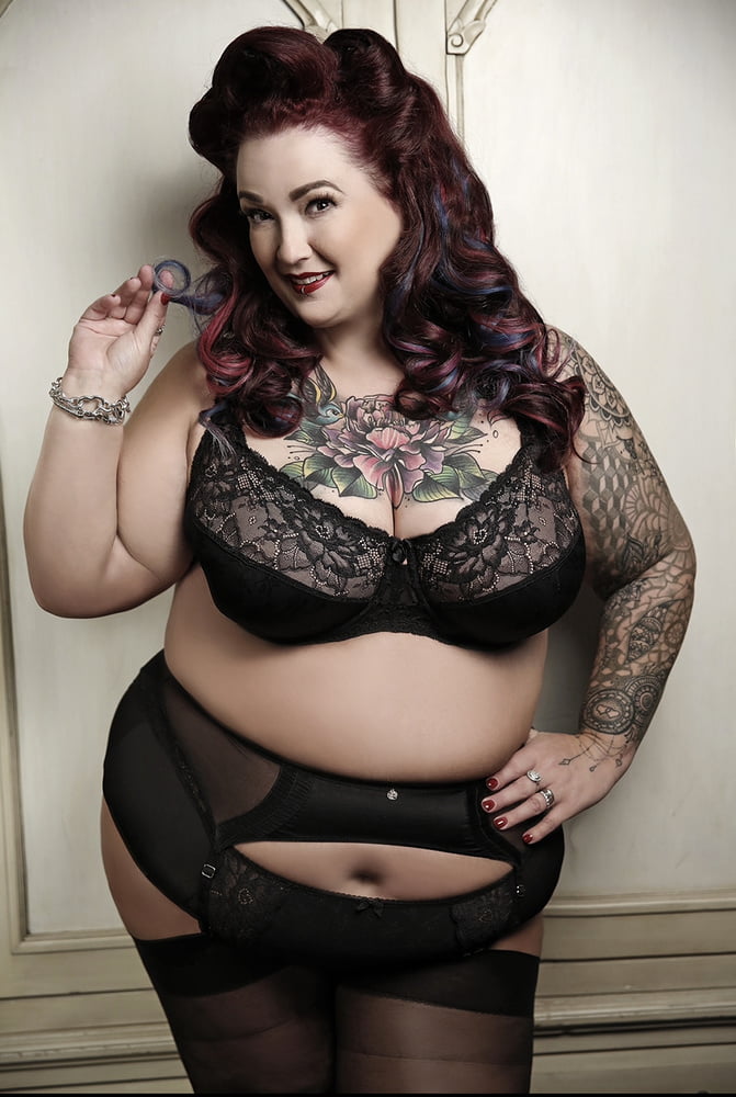 Sexy as fuck fat milf slut
 #103418525