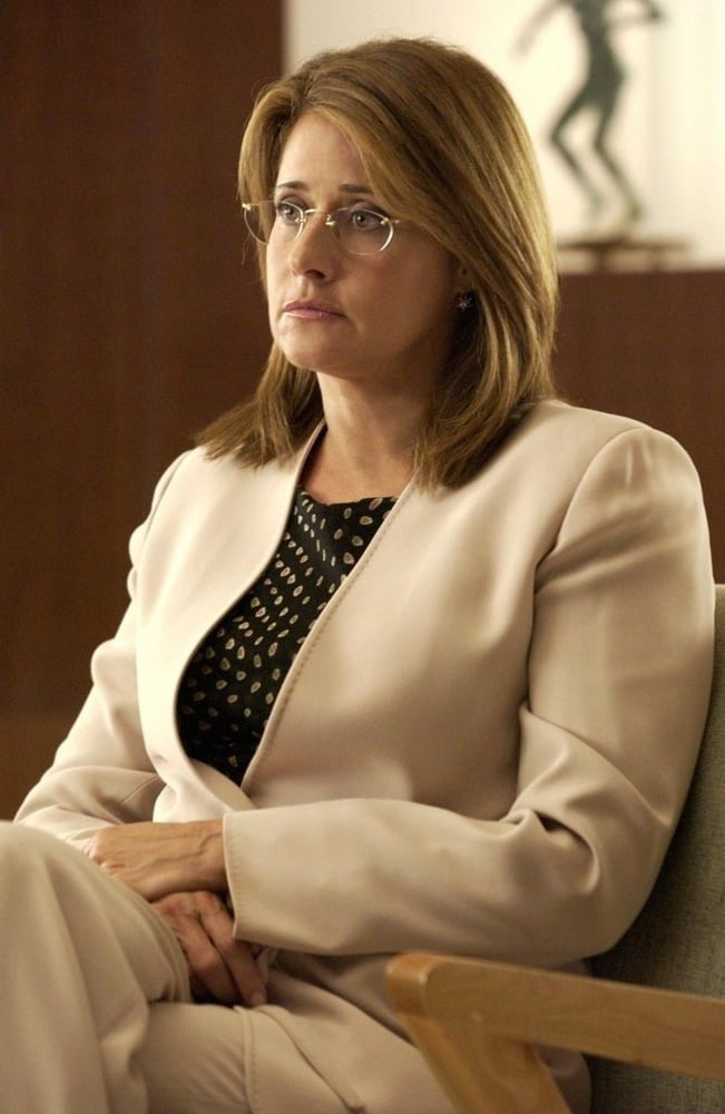 La increíble lorraine bracco
 #96069215