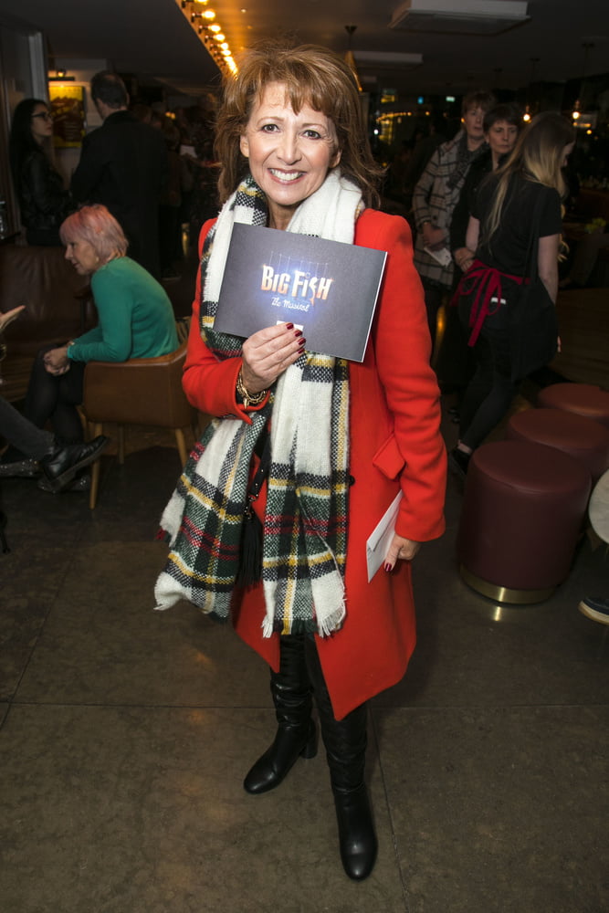 Celebridad femenina - uk misc booted babes 2
 #103344802