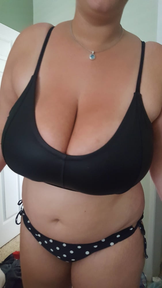 Slutty MILF With Massive Juggs Thick Thighs And Fat Ass #94310852