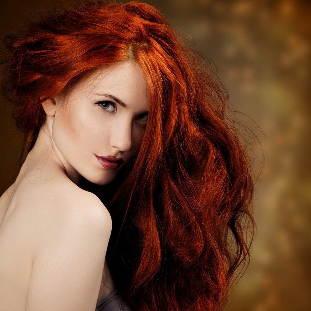 Bellezze rosse dai capelli lunghi
 #89723762