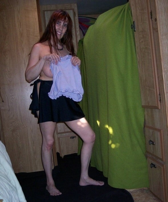 Sexy heiße Tante
 #95583068