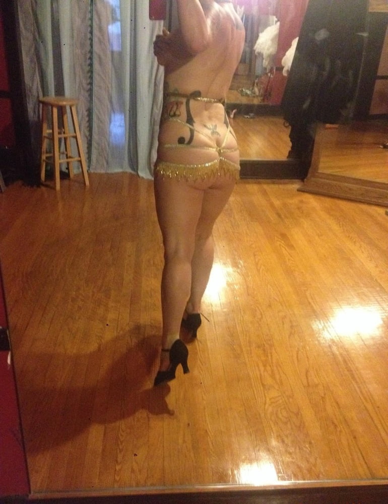 Danielle colby nackt spiegel
 #104486316