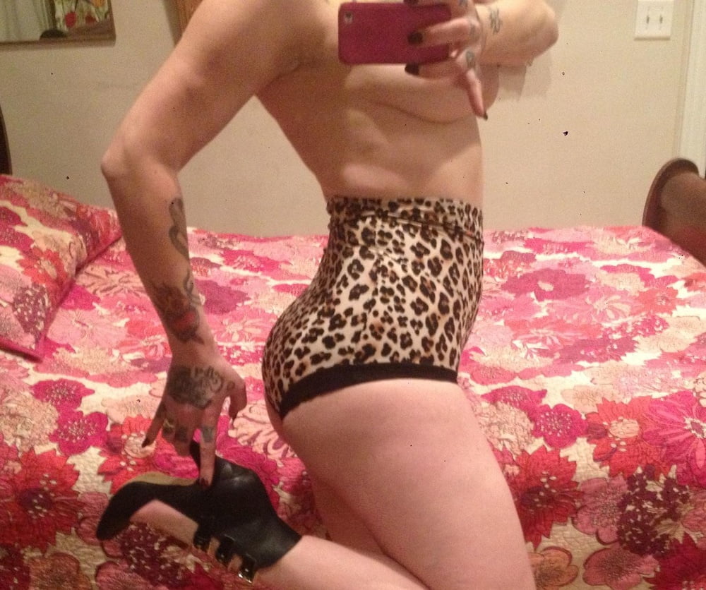 Danielle Colby Nude Mirror #104486327